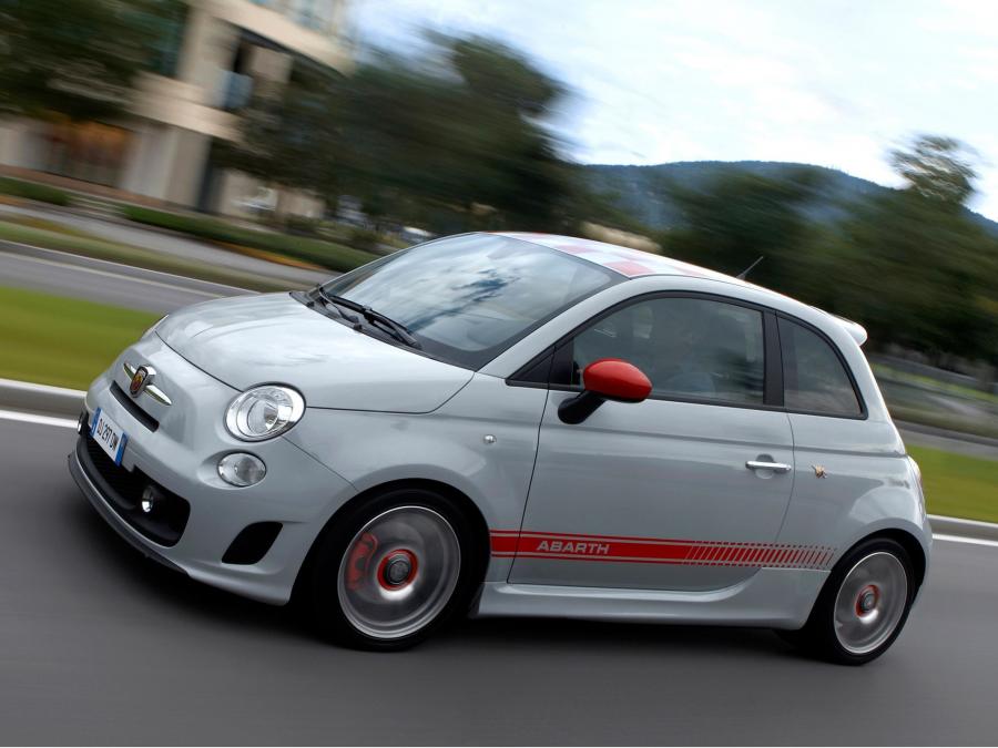  Abarth 500 Opening Edition 2008 года  (фото 6 из 7)